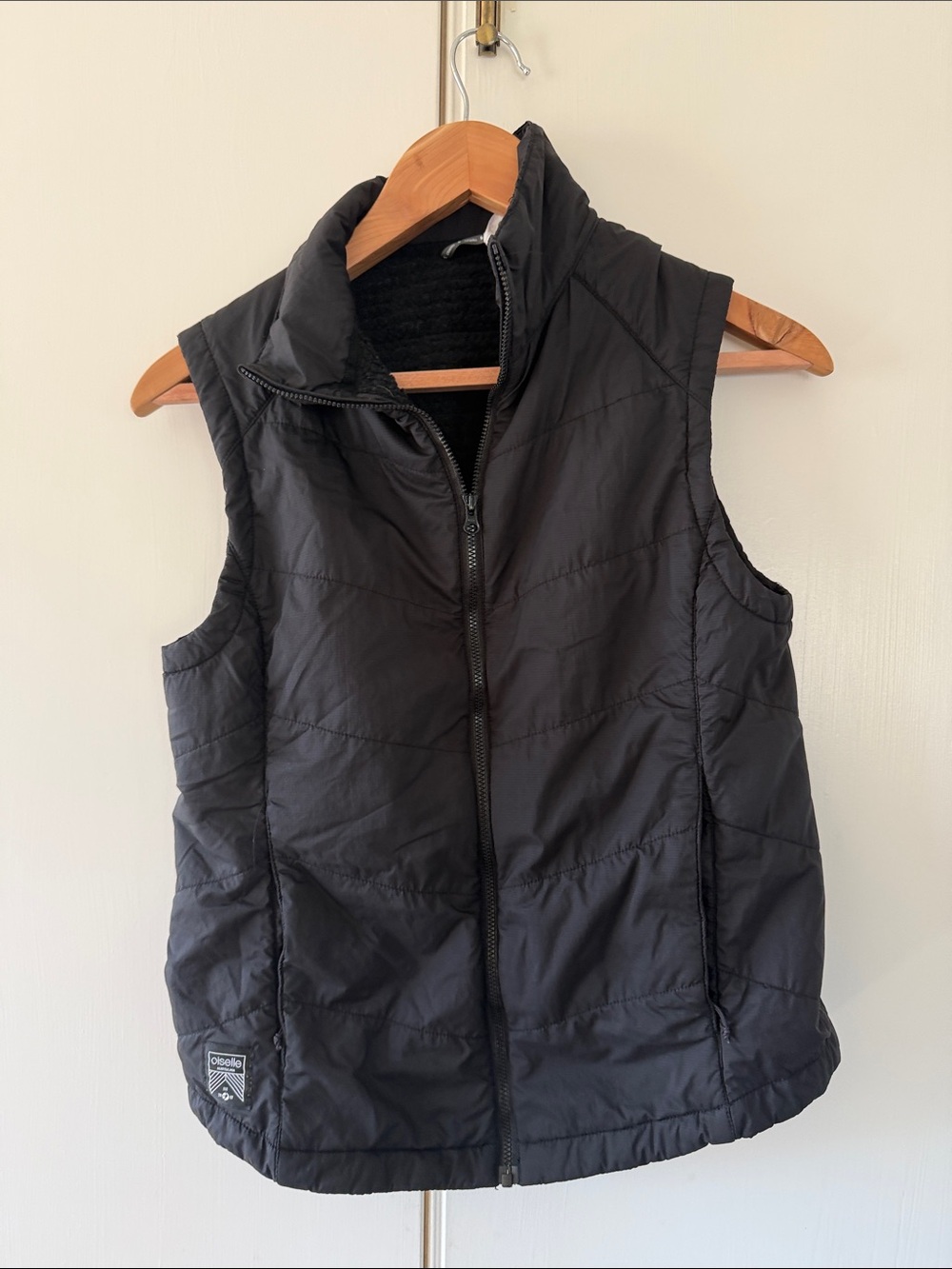 Oiselle, INSULATED VIGOR VEST, non reflective; Black, S